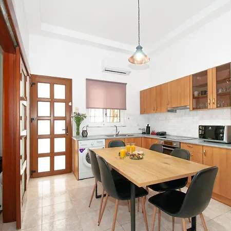 Vicinia Apartment *